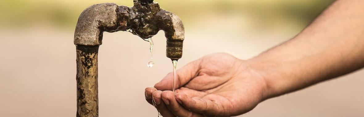 Image bannière de la formation Assurer l'accès à l'eau pour tous : qui ? comment ?