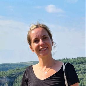 Carine HENNEBELLE